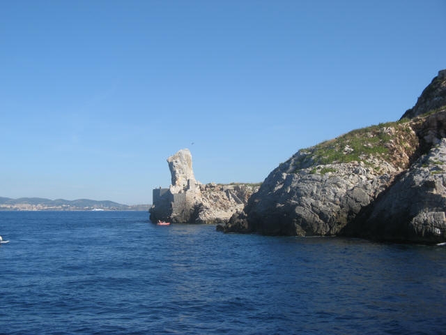 Excursions by boat 